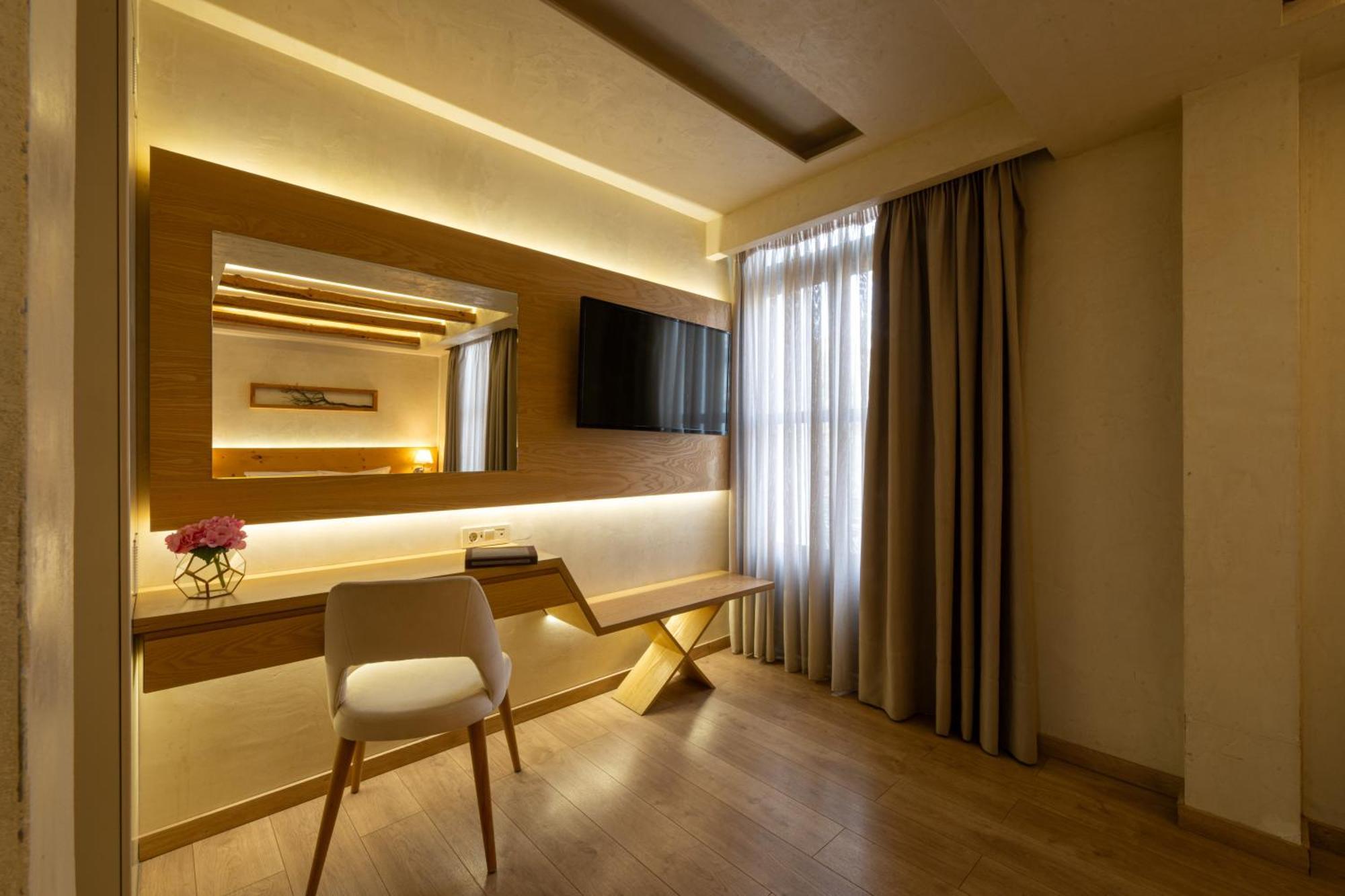 Panellinion Luxury Rooms Kalamata Luaran gambar