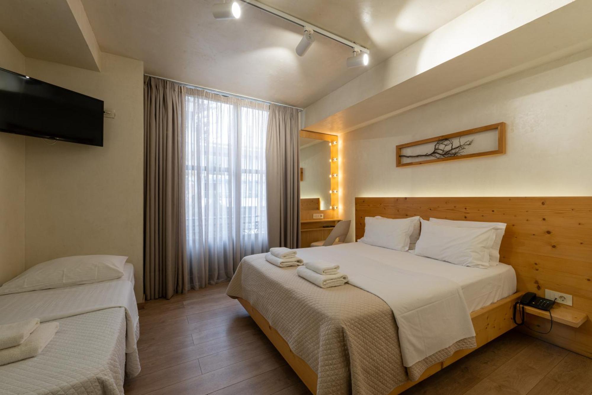 Panellinion Luxury Rooms Kalamata Luaran gambar