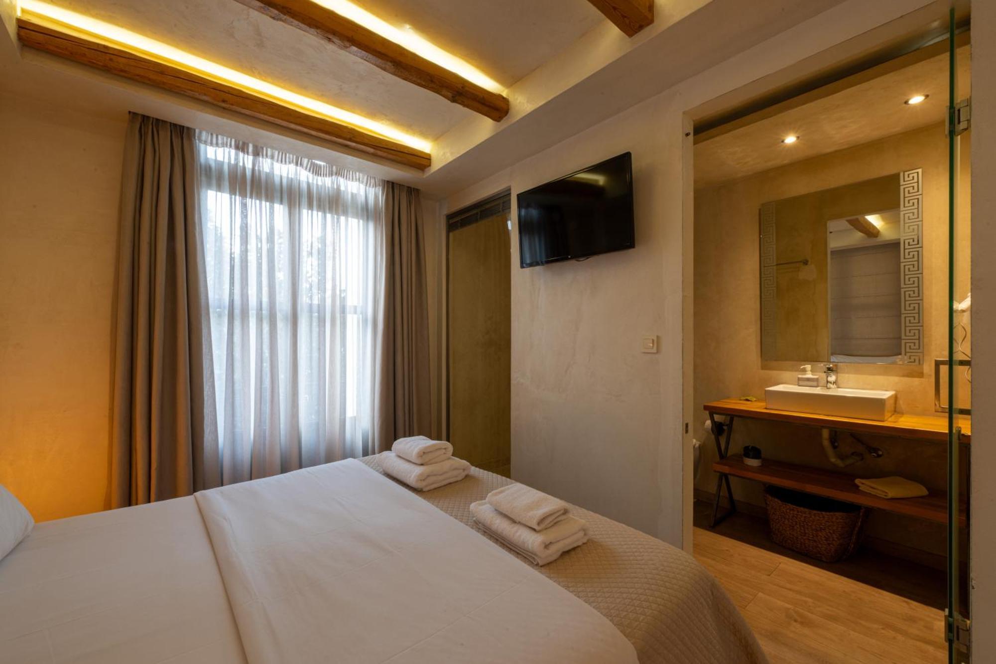 Panellinion Luxury Rooms Kalamata Luaran gambar