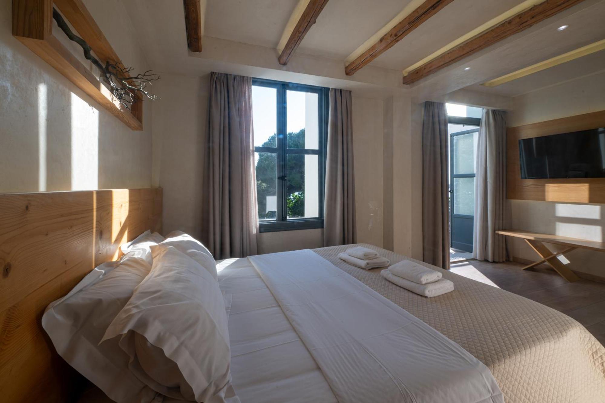 Panellinion Luxury Rooms Kalamata Luaran gambar