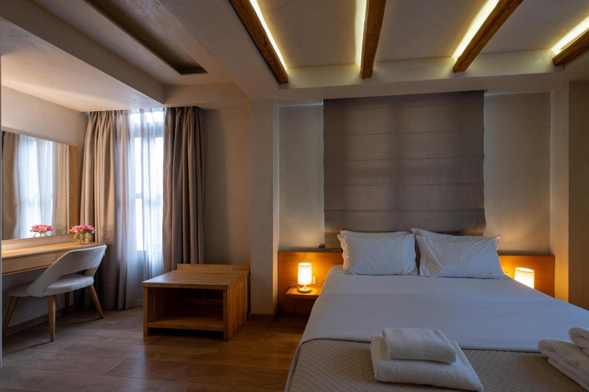 Panellinion Luxury Rooms Kalamata Luaran gambar