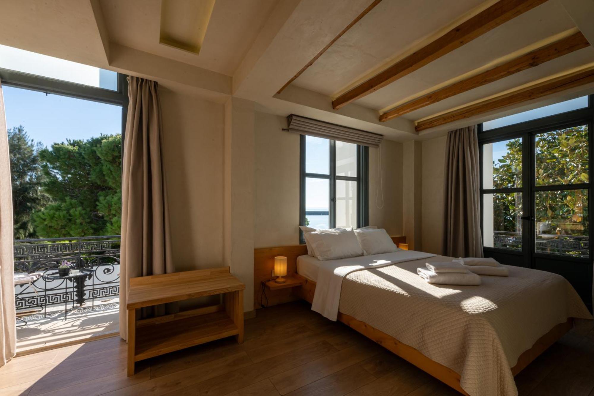 Panellinion Luxury Rooms Kalamata Luaran gambar