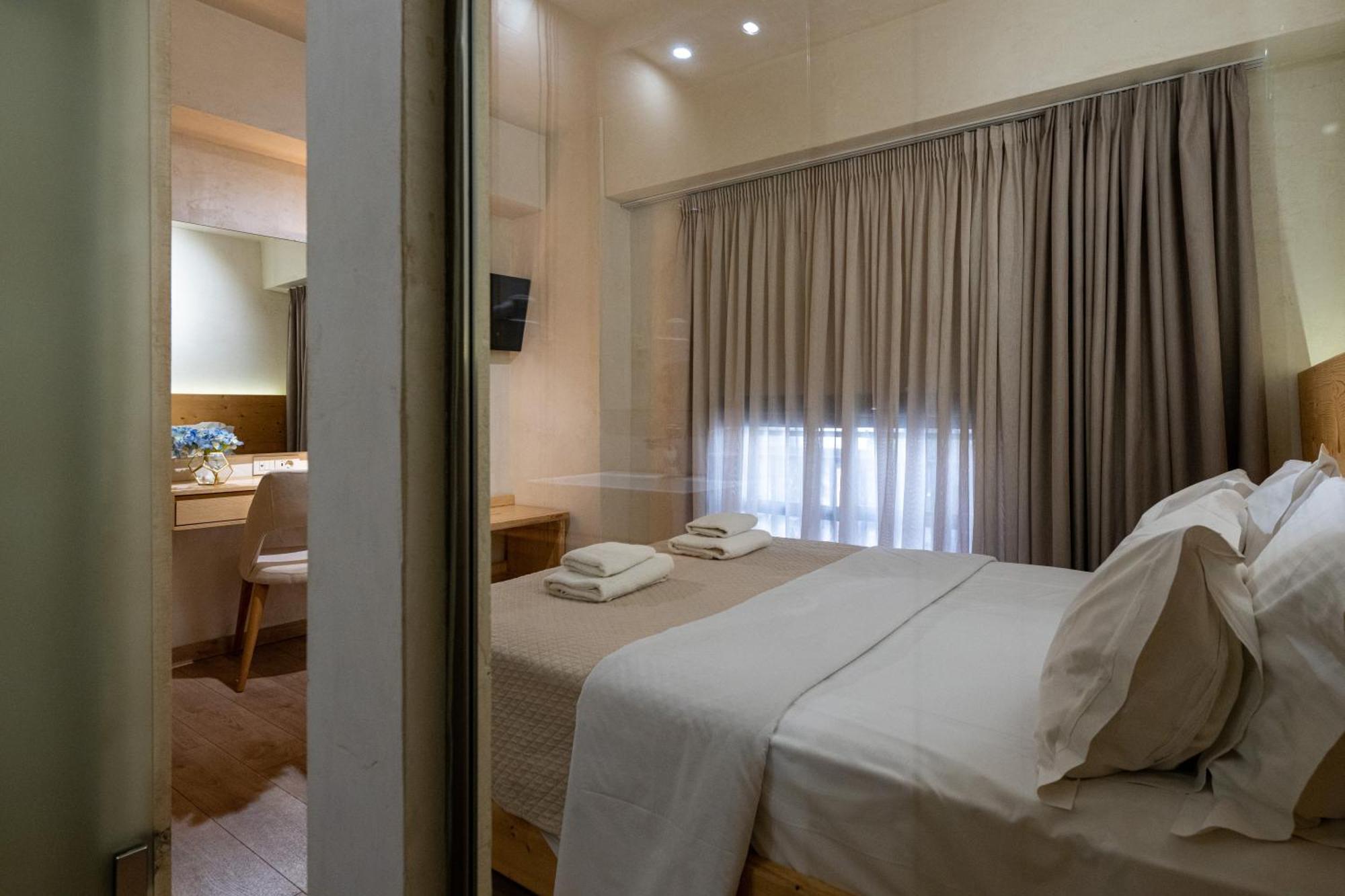 Panellinion Luxury Rooms Kalamata Luaran gambar